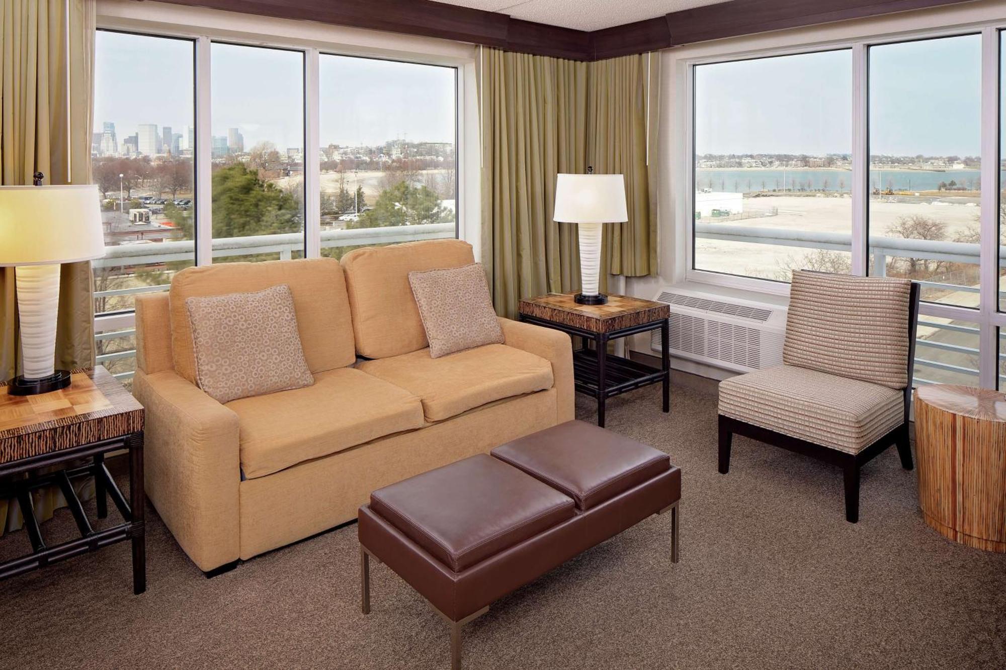 Doubletree By Hilton Hotel Boston Bayside Buitenkant foto