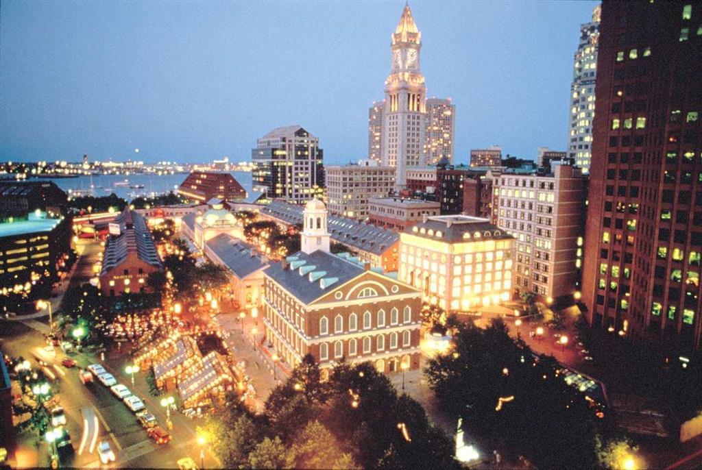 Doubletree By Hilton Hotel Boston Bayside Buitenkant foto