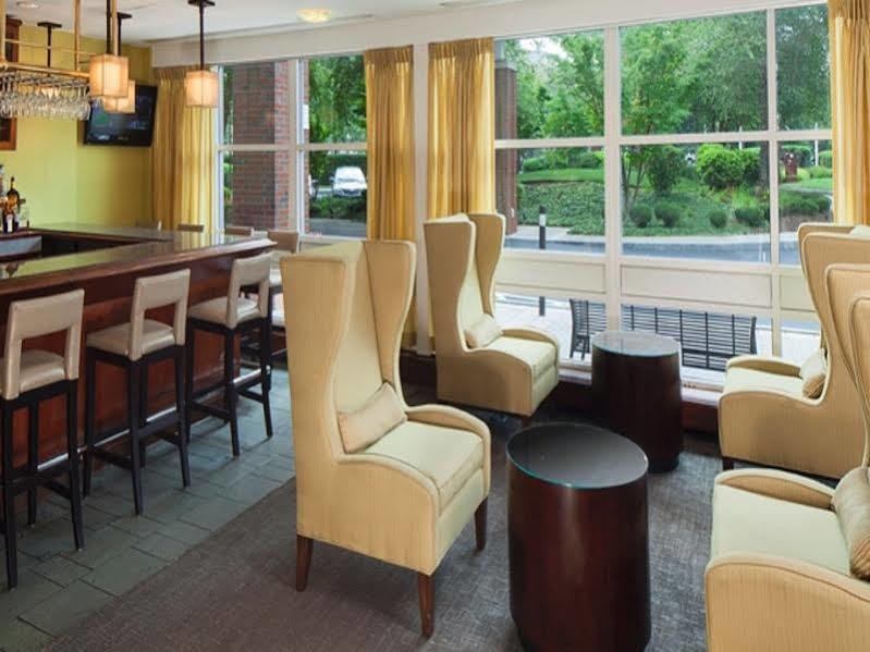 Doubletree By Hilton Hotel Boston Bayside Buitenkant foto