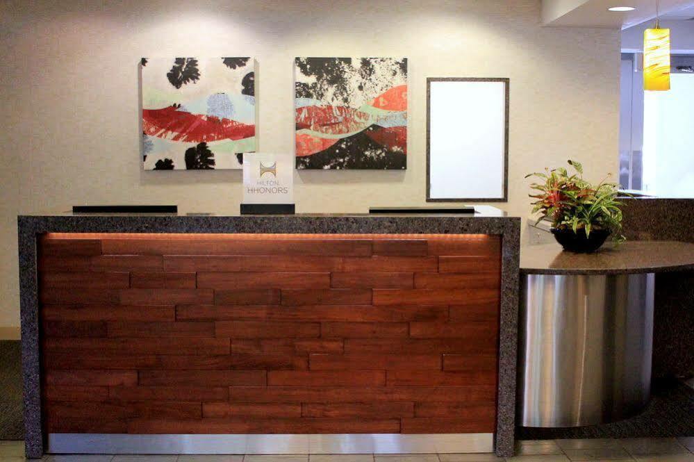 Doubletree By Hilton Hotel Boston Bayside Buitenkant foto